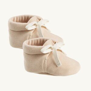 NWT - Quincy Mae shell ORGANIC cotton booties